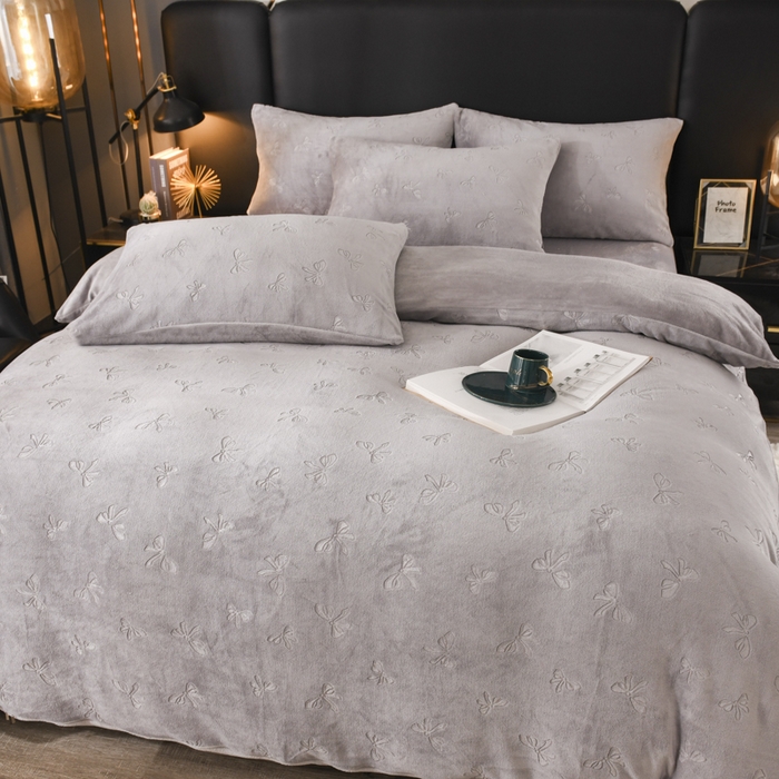 91家纺网 家纺一手货源 找家纺 米瑞娜 2025新款牛奶绒四件套 蝴蝶结-浅灰