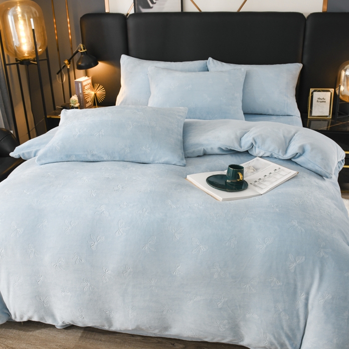 91家纺网 家纺一手货源 找家纺 米瑞娜 2025新款牛奶绒四件套 蝴蝶结-天蓝