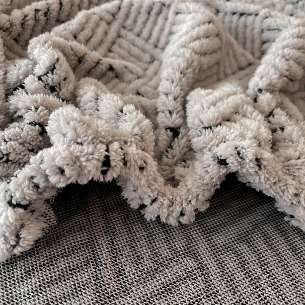 91家纺网 家纺一手货源 找家纺 （总）欧邦 2025新款提花暖阳舒棉绒单床笠-梦境