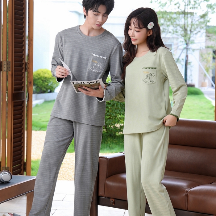 91家纺网 家纺一手货源 找家纺 洛兰沙家居馆 2025新款德绒绵竹加厚300克情侣睡衣男女款睡衣（翻领） 259751（情侣款女）