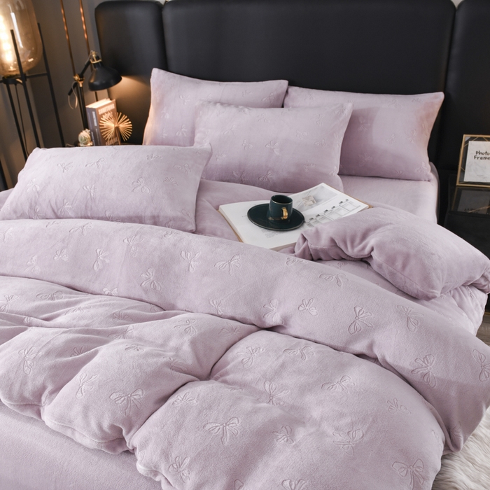 91家纺网 家纺一手货源 找家纺 米瑞娜 2025新款牛奶绒四件套 蝴蝶结-香芋紫