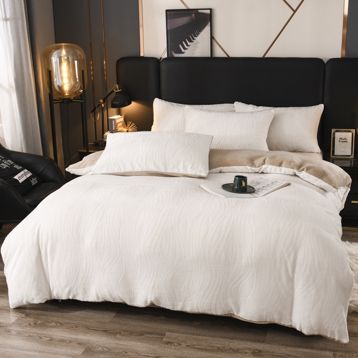 91家纺网 家纺一手货源 找家纺 米瑞娜 2025新款牛奶绒四件套 律动-白卡其