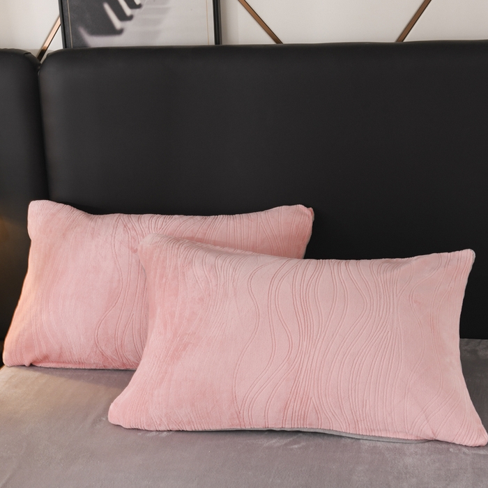 91家纺网 家纺一手货源 找家纺 米瑞娜 2025新款牛奶绒四件套 律动-粉灰