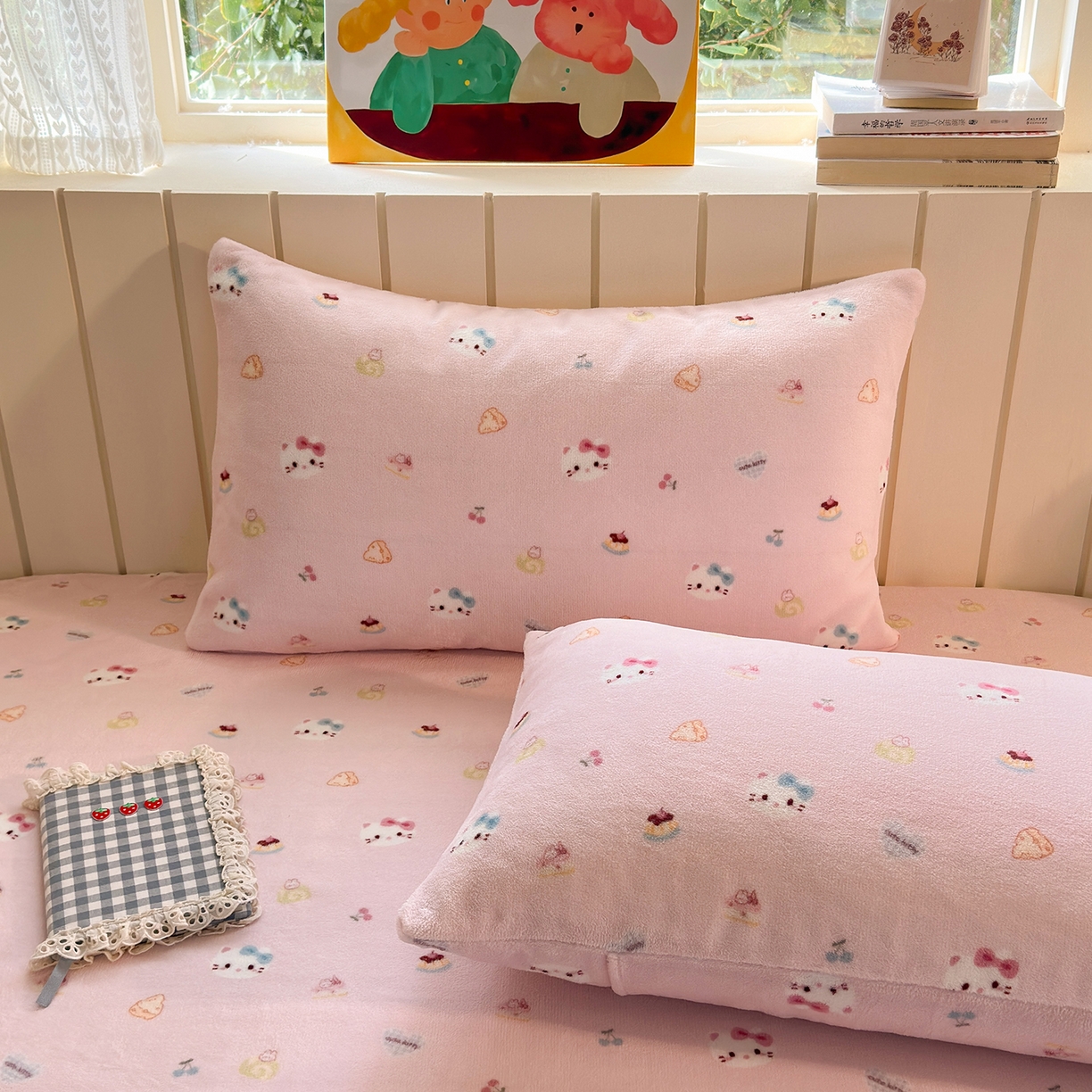 丽美人家纺 2025新款牛奶绒小版枕套 可爱小猫