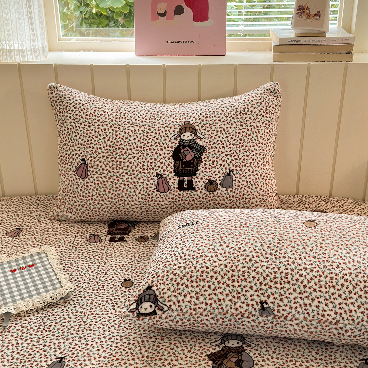 91家纺网 家纺一手货源 找家纺 （总）丽美人家纺 2025新款牛奶绒小版枕套