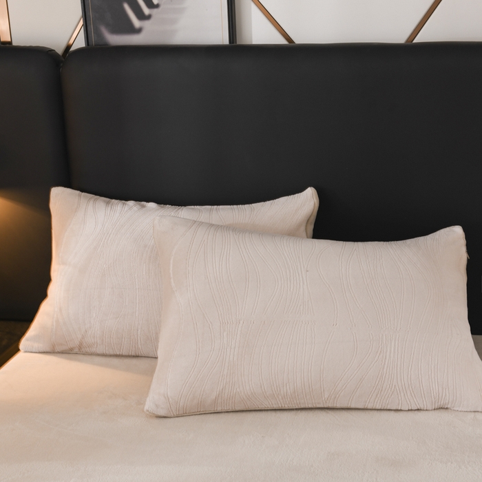 91家纺网 家纺一手货源 找家纺 米瑞娜 2025新款牛奶绒四件套 律动-奶杏