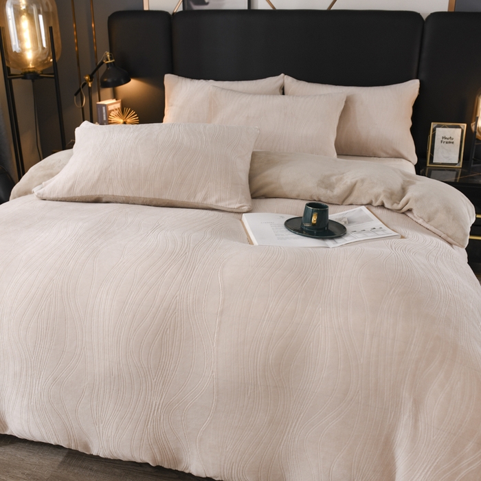 91家纺网 家纺一手货源 找家纺 米瑞娜 2025新款牛奶绒四件套 律动-奶杏