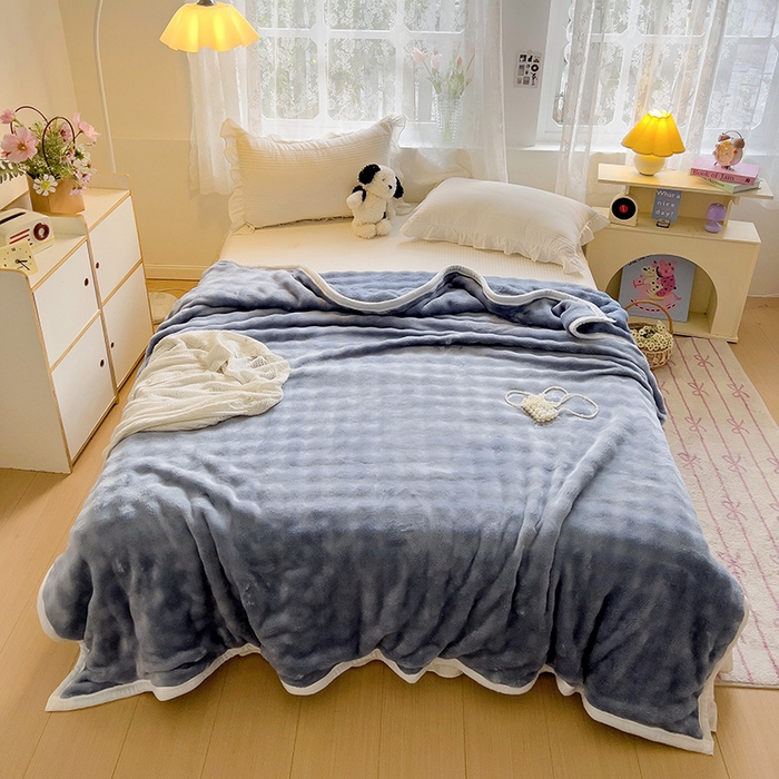 91家纺网 家纺一手货源 找家纺 启发 2025新款泡泡牛奶绒毛毯 泡泡蓝灰