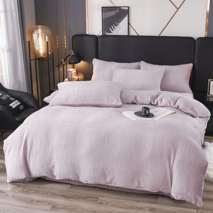 91家纺网 家纺一手货源 找家纺 米瑞娜 2025新款牛奶绒四件套 律动-香芋紫