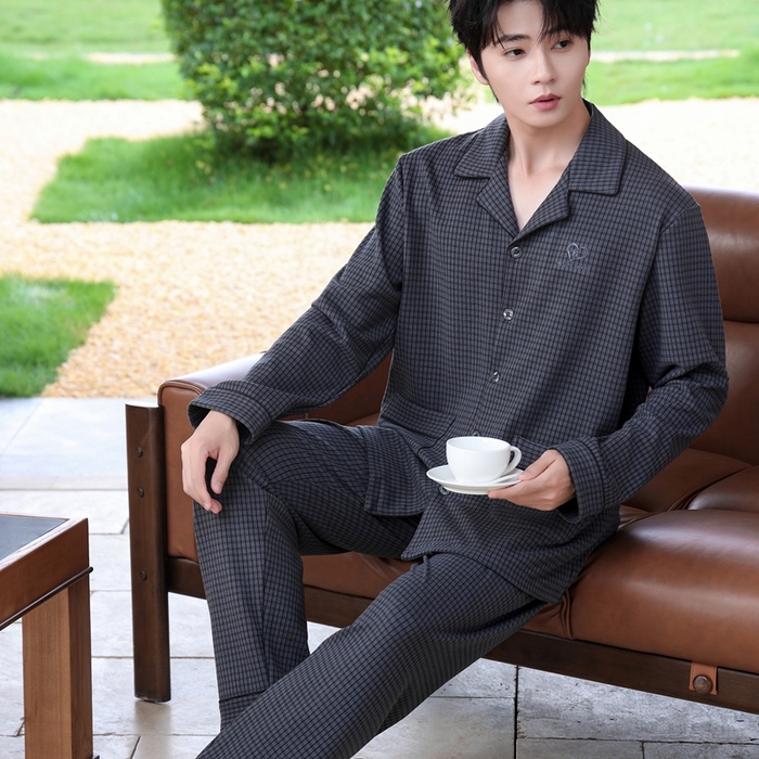 91家纺网 家纺一手货源 找家纺 洛兰沙家居馆 2025新款德绒绵竹加厚300克情侣睡衣男女款睡衣（翻领） 251633-2（情侣款男）