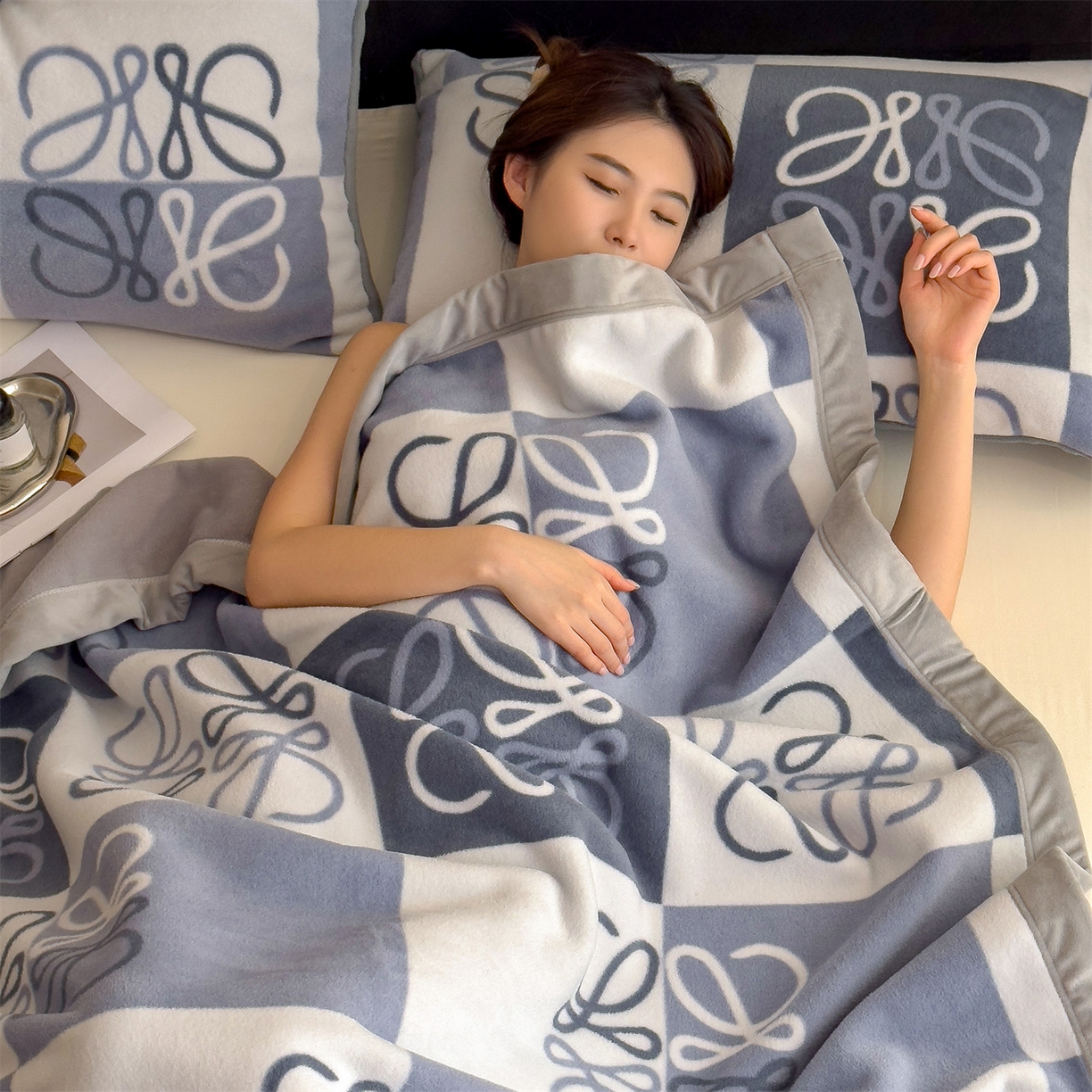 91家纺网 家纺一手货源 找家纺 （总）丝幔家纺 2025新款羊绵绒双层印花毛毯毯子