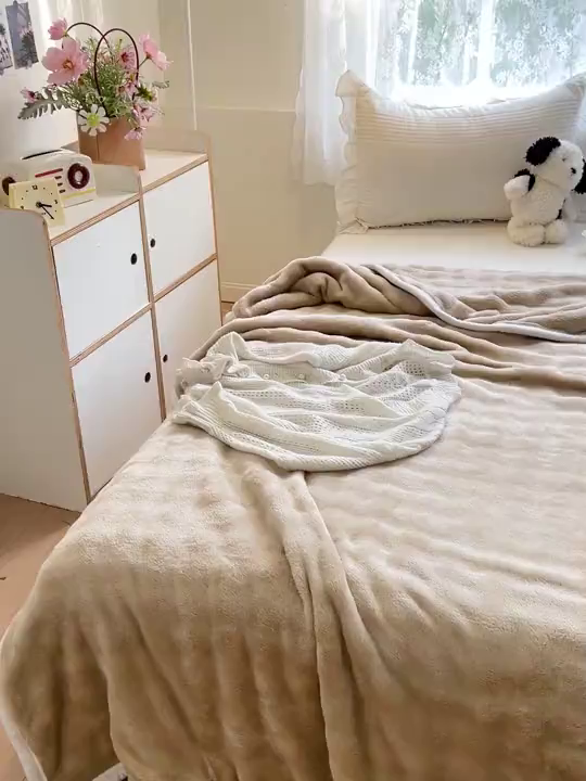 91家纺网 家纺一手货源 找家纺 启发 2025新款泡泡牛奶绒毛毯 泡泡茶咖