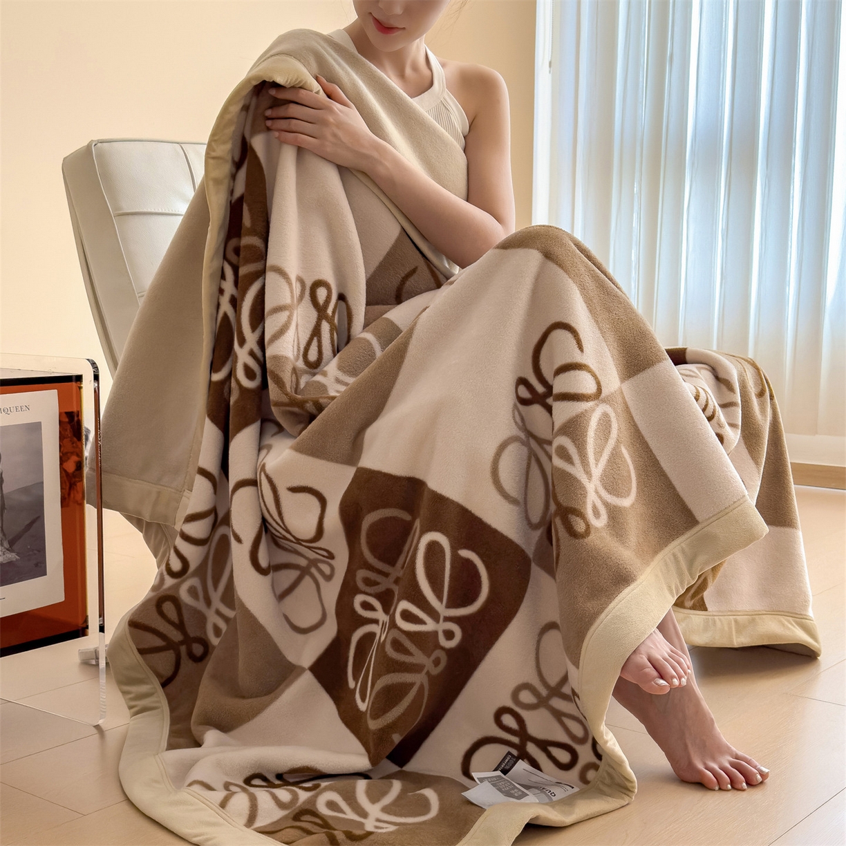 91家纺网 家纺一手货源 找家纺 丝幔家纺 2025新款羊绵绒双层印花毛毯毯子 暮光 咖