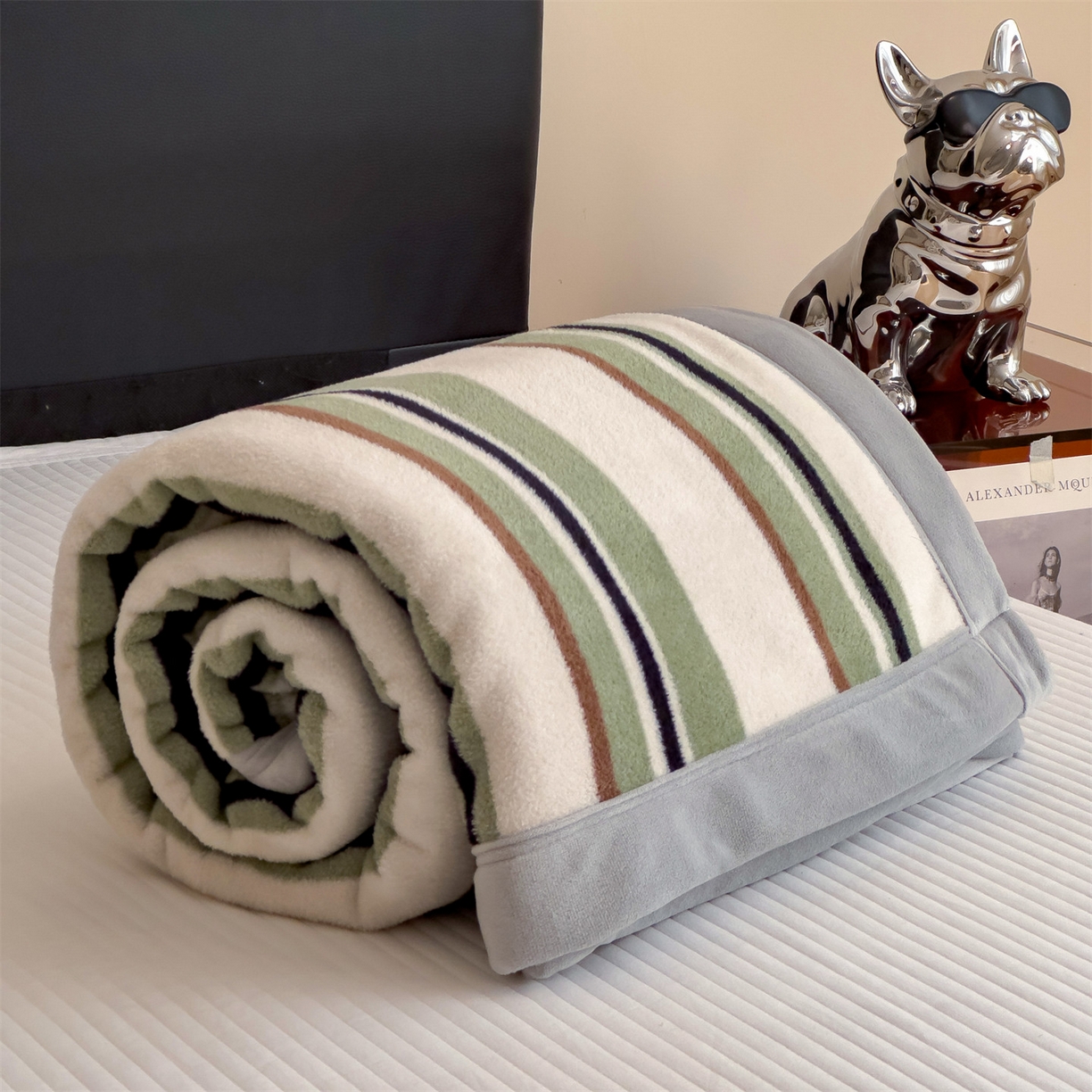 91家纺网 家纺一手货源 找家纺 丝幔家纺 2025新款羊绵绒双层印花毛毯毯子 落日漫游