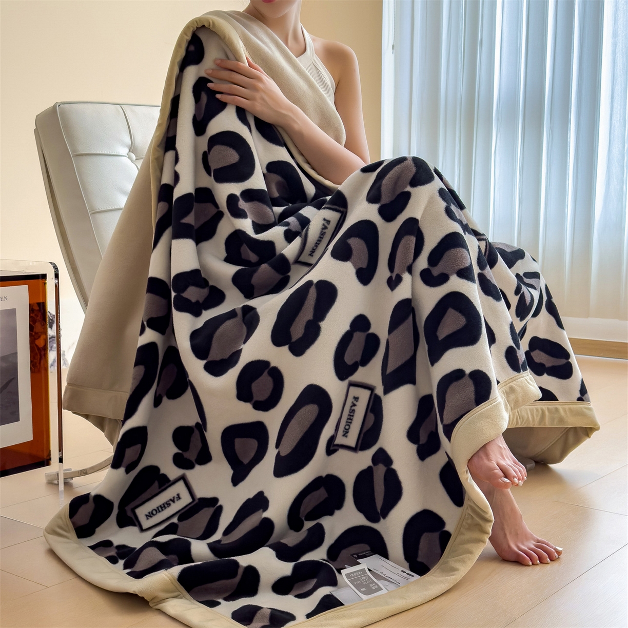 91家纺网 家纺一手货源 找家纺 丝幔家纺 2025新款羊绵绒双层印花毛毯毯子 豹纹星尘