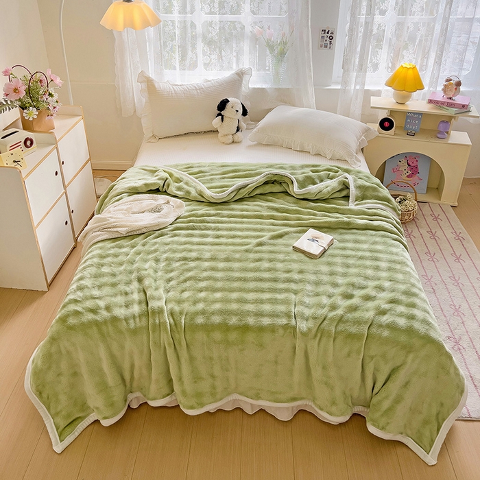 启发 2025新款泡泡牛奶绒毛毯 泡泡奶绿