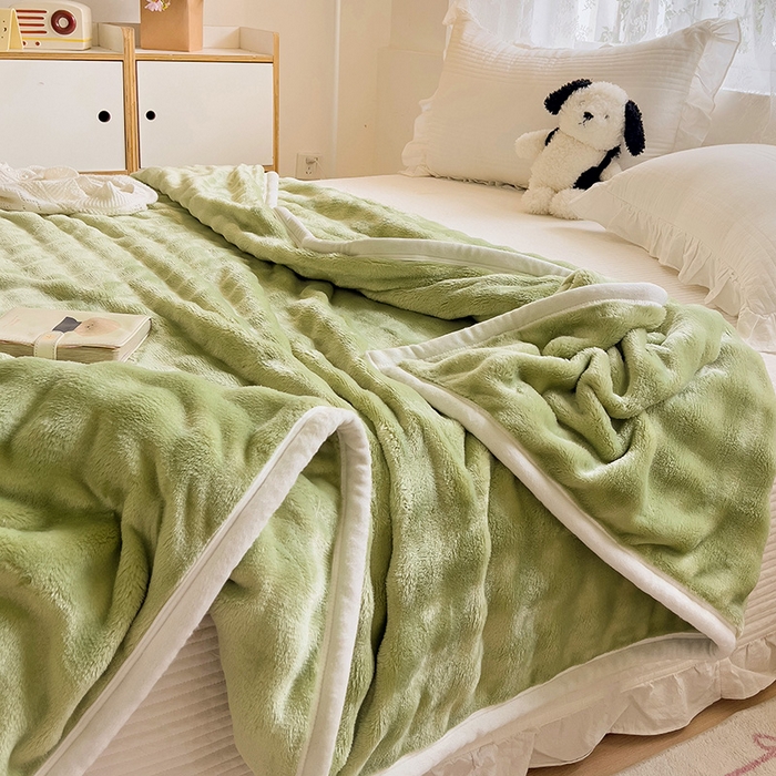 91家纺网 家纺一手货源 找家纺 启发 2025新款泡泡牛奶绒毛毯 泡泡奶绿