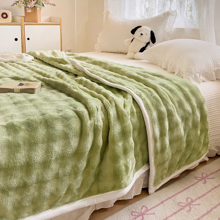 91家纺网 家纺一手货源 找家纺 启发 2025新款泡泡牛奶绒毛毯 泡泡奶绿