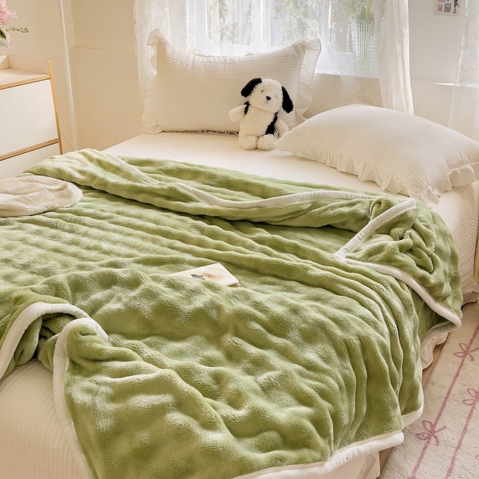 91家纺网 家纺一手货源 找家纺 启发 2025新款泡泡牛奶绒毛毯 泡泡奶绿