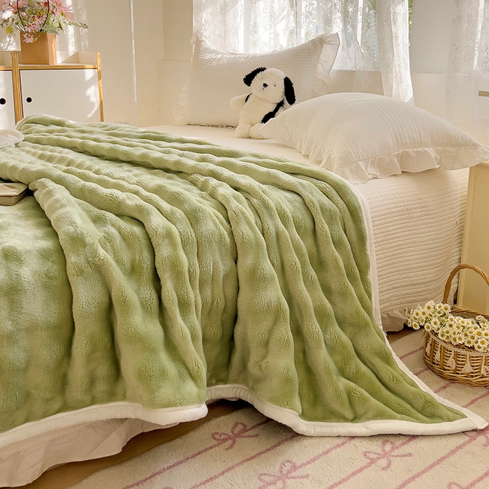 91家纺网 家纺一手货源 找家纺 启发 2025新款泡泡牛奶绒毛毯 泡泡奶绿