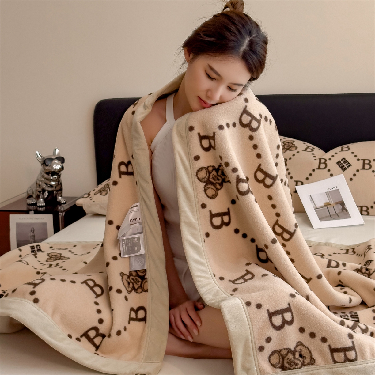 91家纺网 家纺一手货源 找家纺 丝幔家纺 2025新款羊绵绒双层印花毛毯毯子 帕泡儿