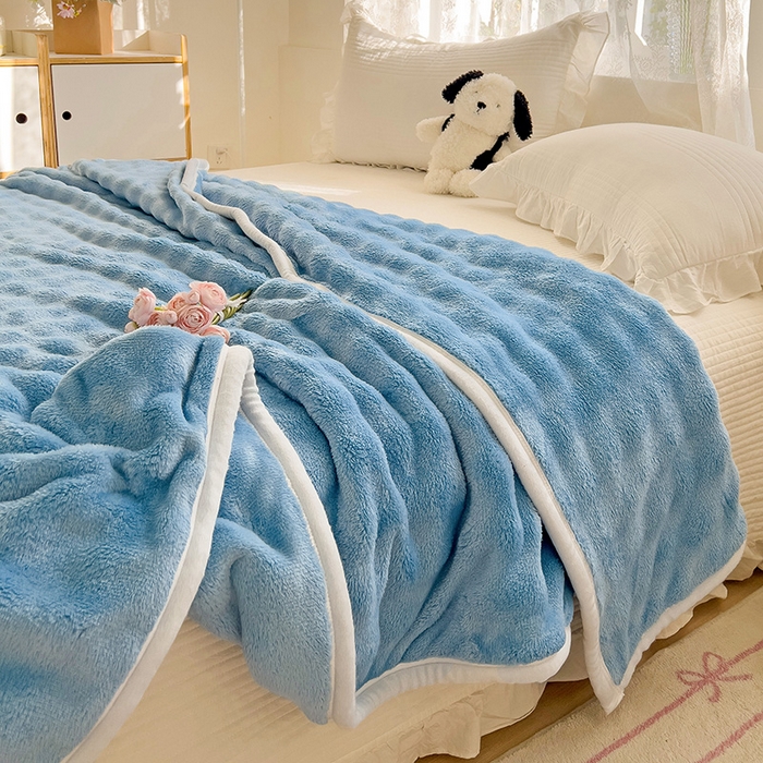 91家纺网 家纺一手货源 找家纺 启发 2025新款泡泡牛奶绒毛毯 泡泡牛仔蓝