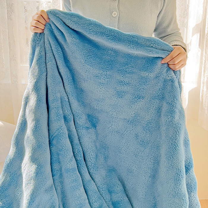 91家纺网 家纺一手货源 找家纺 启发 2025新款泡泡牛奶绒毛毯 泡泡牛仔蓝