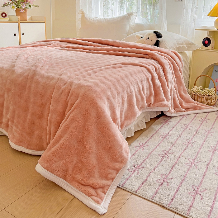 91家纺网 家纺一手货源 找家纺 启发 2025新款泡泡牛奶绒毛毯 泡泡桃粉