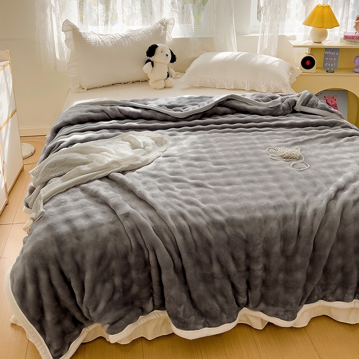 91家纺网 家纺一手货源 找家纺 启发 2025新款泡泡牛奶绒毛毯 泡泡雅士灰