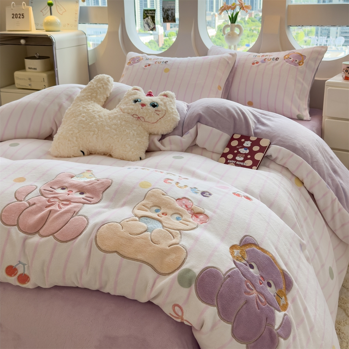 91家纺网 家纺一手货源 找家纺 （总）兄弟坊 2025新款卡通消光牛奶绒贴布绣四件套