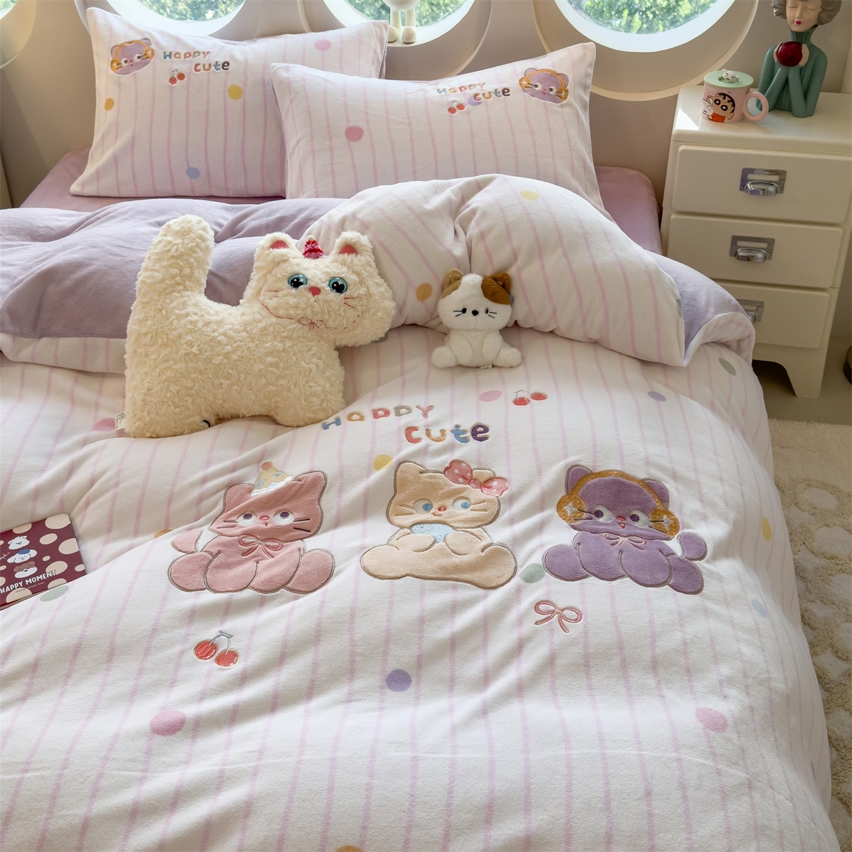 91家纺网 家纺一手货源 找家纺 （总）兄弟坊 2025新款卡通消光牛奶绒贴布绣四件套