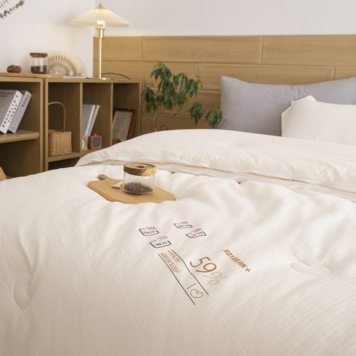 91家纺网 家纺一手货源 找家纺 （总）纪梵茜 2025新款59%大豆原棉被被子被芯场景二-豆朴