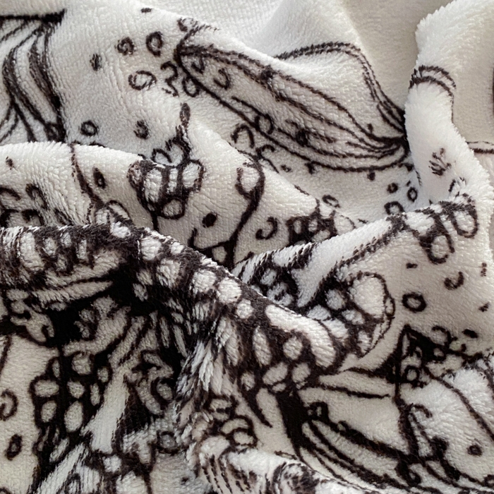 91家纺网 家纺一手货源 找家纺 斯卡诺家纺 2025小清新加厚高克重牛奶绒四件套网红直播爆款 黑白荷花