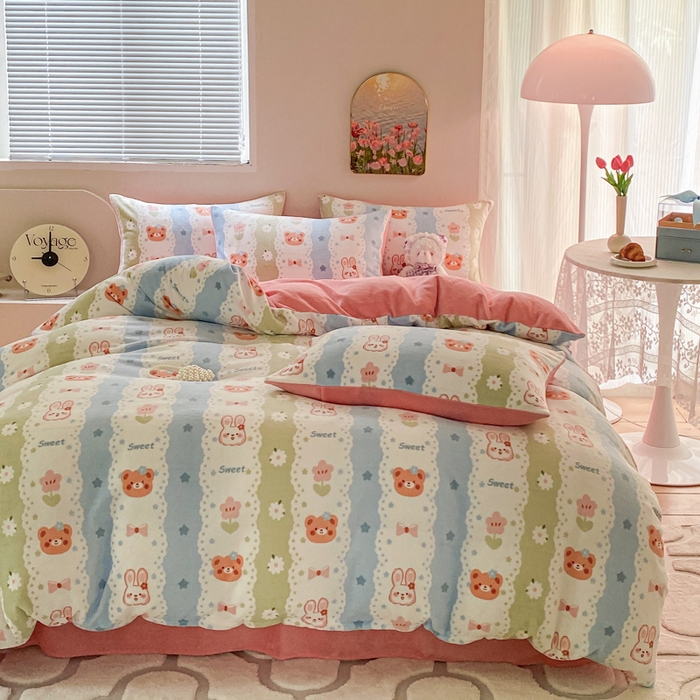 91家纺网 家纺一手货源 找家纺 斯卡诺家纺 2025小清新加厚高克重牛奶绒四件套网红直播爆款 花边动物