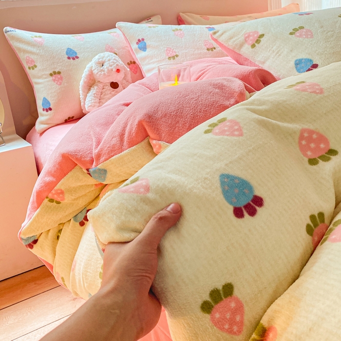 91家纺网 家纺一手货源 找家纺 斯卡诺家纺 2025小清新加厚高克重牛奶绒四件套网红直播爆款 萝卜