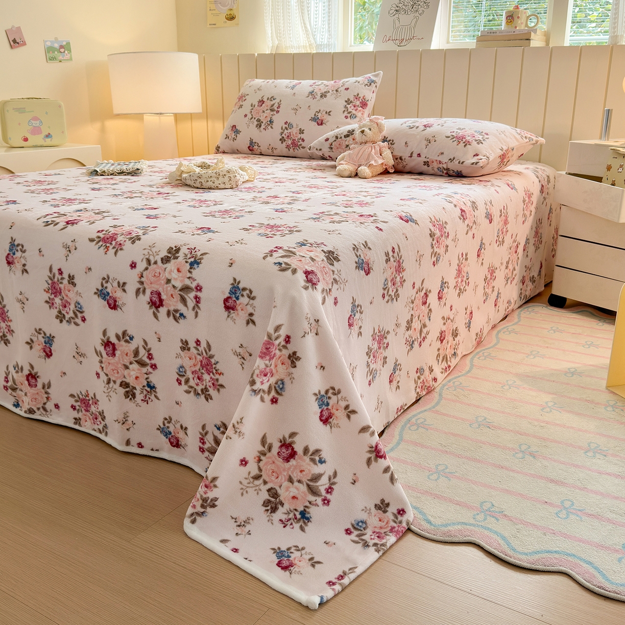 91家纺网 家纺一手货源 找家纺 丽美人家纺 2025新款小版印花牛奶绒床单单床单床单单件 春风沐歌