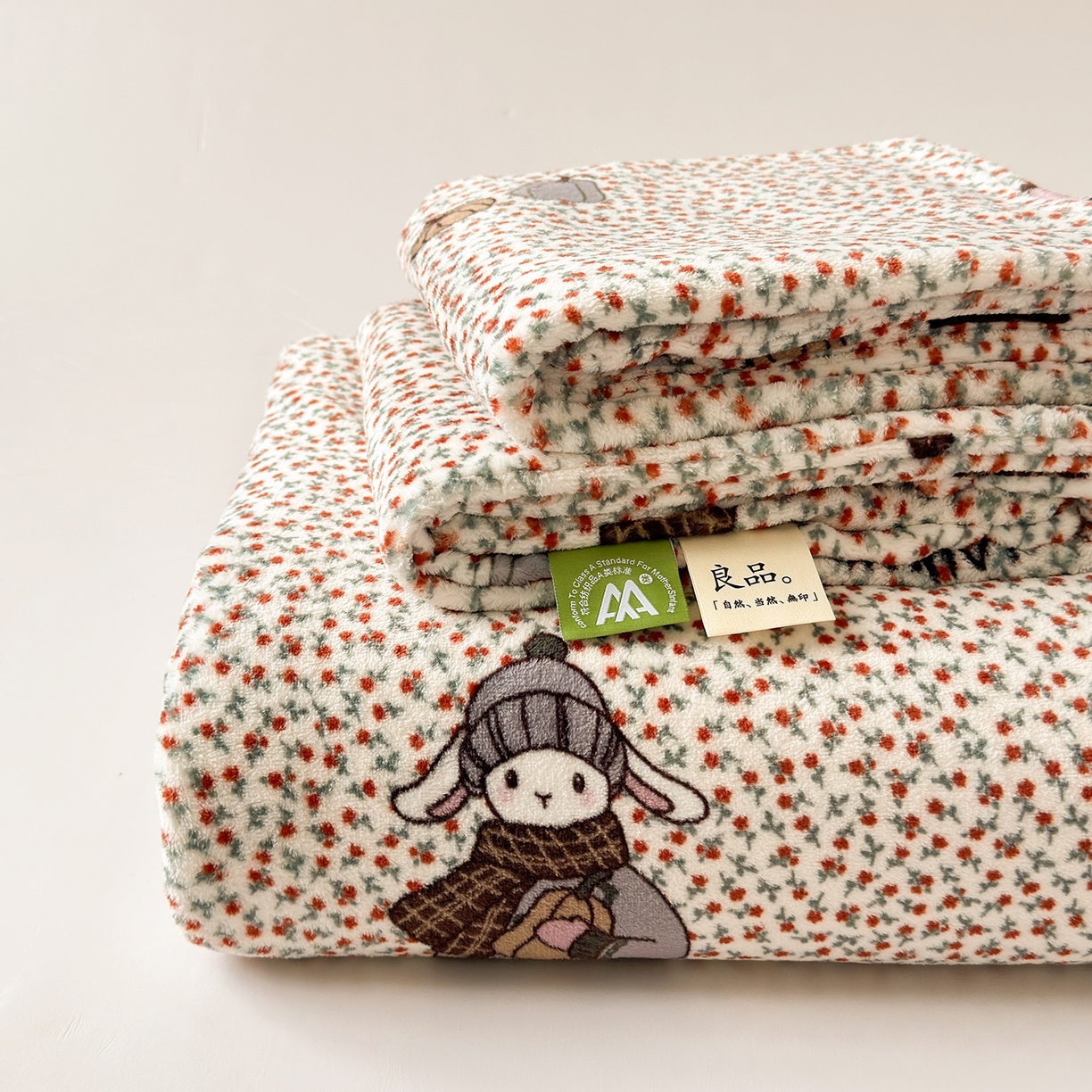 91家纺网 家纺一手货源 找家纺 丽美人家纺 2025新款小版印花牛奶绒床单单床单床单单件 春日女孩