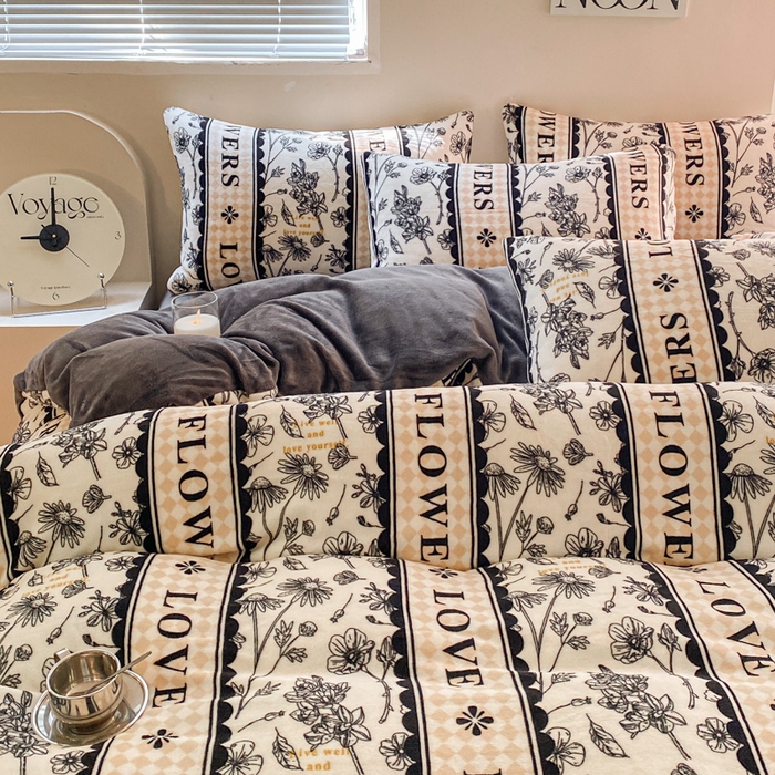 91家纺网 家纺一手货源 找家纺 斯卡诺家纺 2025小清新加厚高克重牛奶绒四件套网红直播爆款 魅影