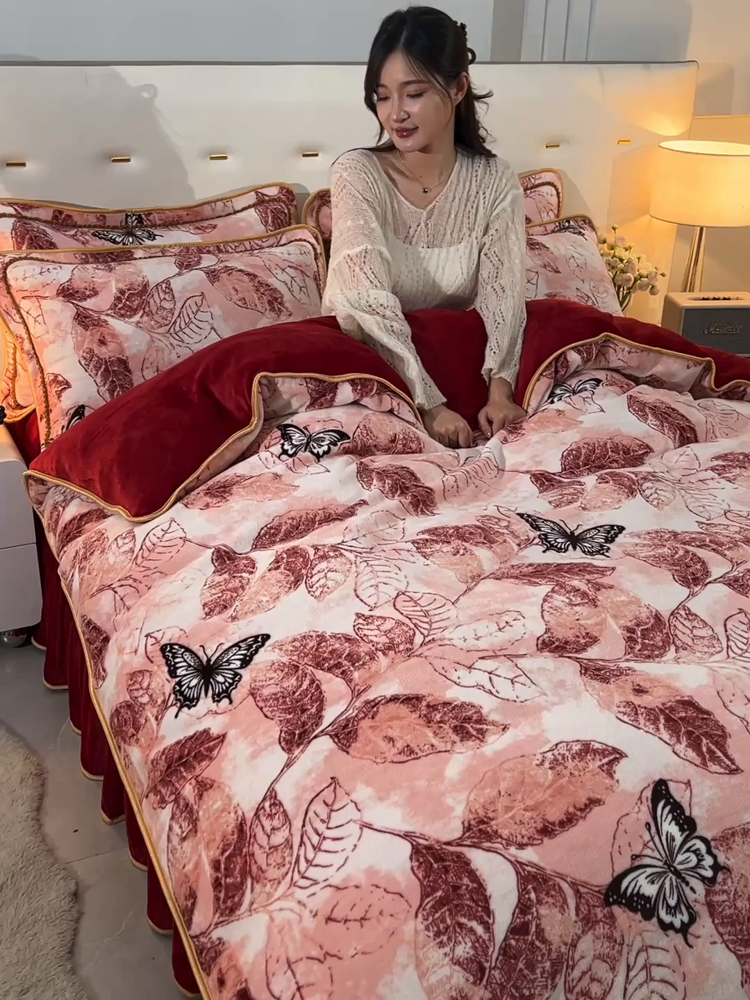 91家纺网 家纺一手货源 找家纺 赛丽雅 2025新款牛奶绒床裙四件套8-9斤法莱绒直播爆款日产2万套 叶琉璃