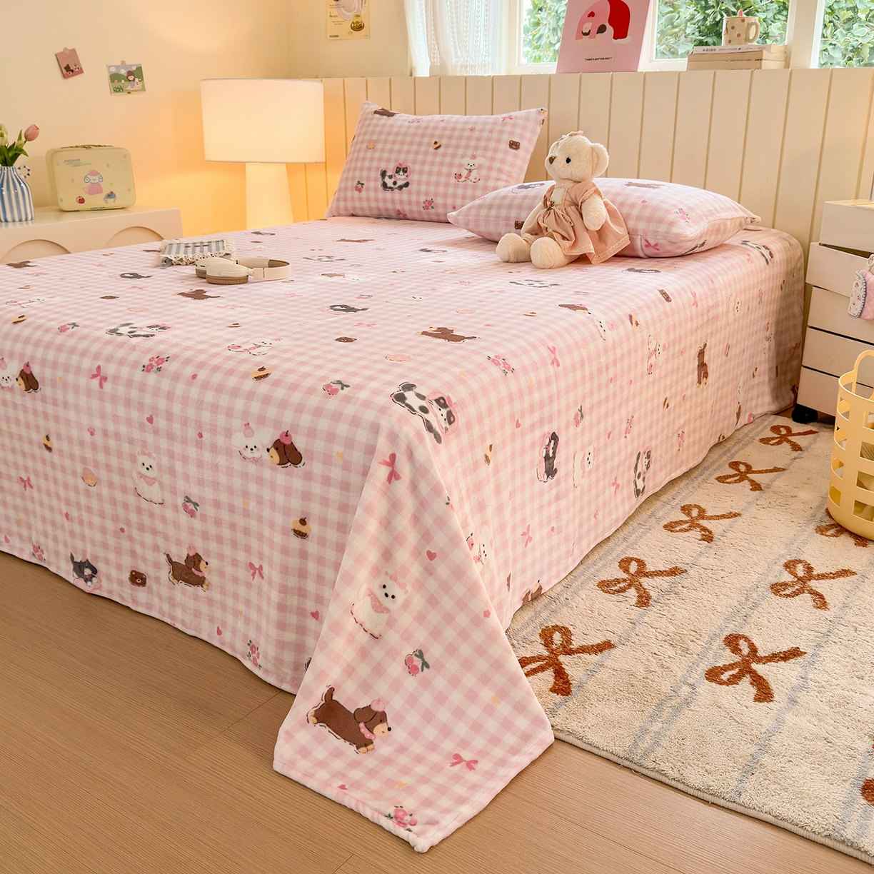 91家纺网 家纺一手货源 找家纺 丽美人家纺 2025新款小版印花牛奶绒床单单床单床单单件 格子小狗