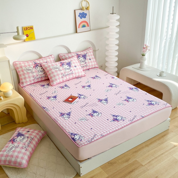 91家纺网 家纺一手货源 找家纺 一电 2025新款牛奶丝凉席床笠可水洗凉感丝凉席学生宿舍单人裸睡空调席-系列一 欢乐库洛米