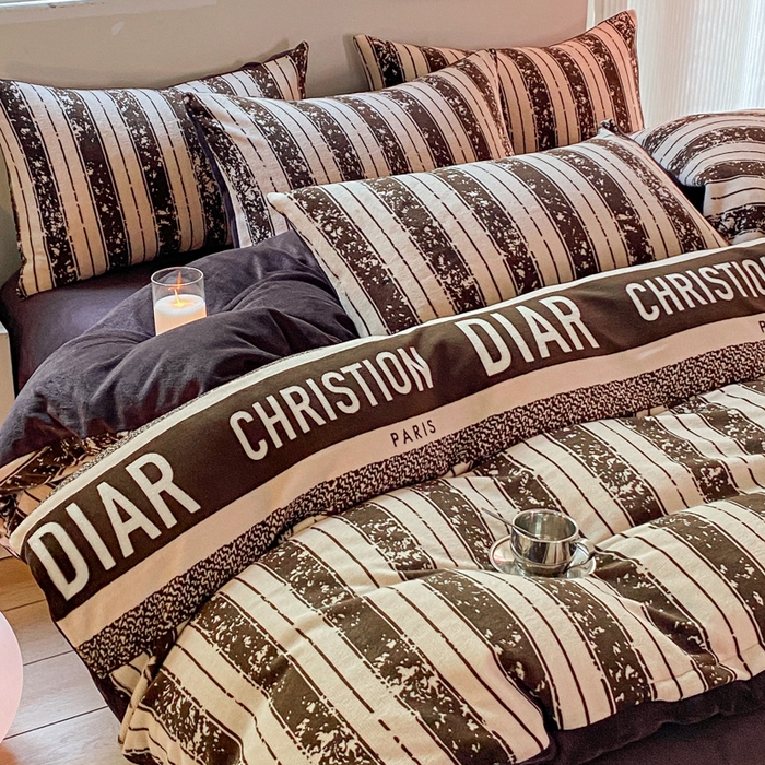 91家纺网 家纺一手货源 找家纺 斯卡诺家纺 2025小清新加厚高克重牛奶绒四件套网红直播爆款 泥点子母