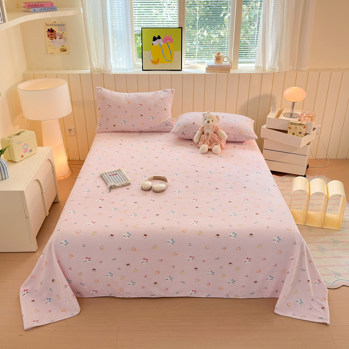 91家纺网 家纺一手货源 找家纺 丽美人家纺 2025新款小版印花牛奶绒床单单床单床单单件 可爱小猫