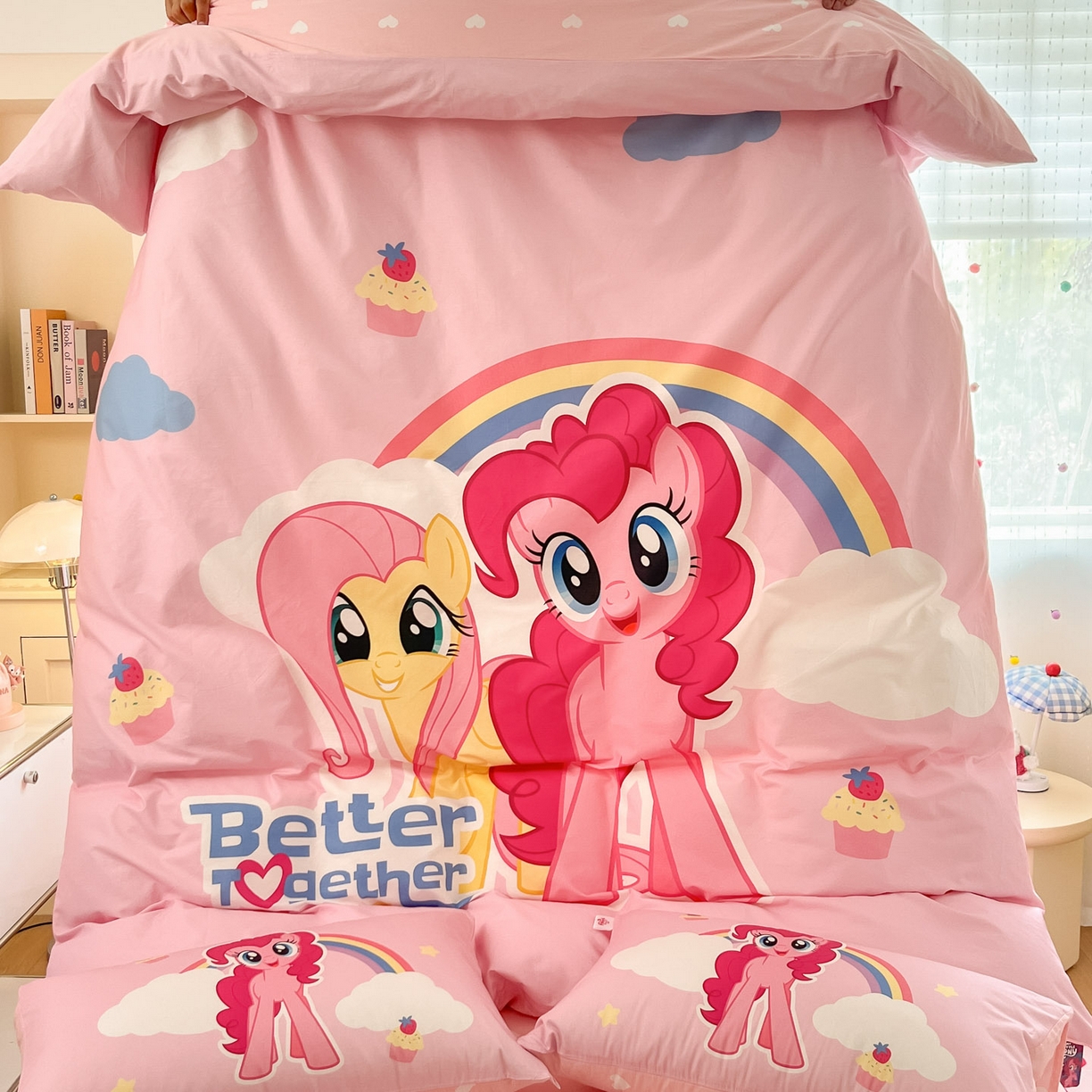 91家纺网 家纺一手货源 找家纺 金爱家 2025新款纯棉大版数码印花系列四件套-小马宝莉 纯棉大版-彩虹好朋友