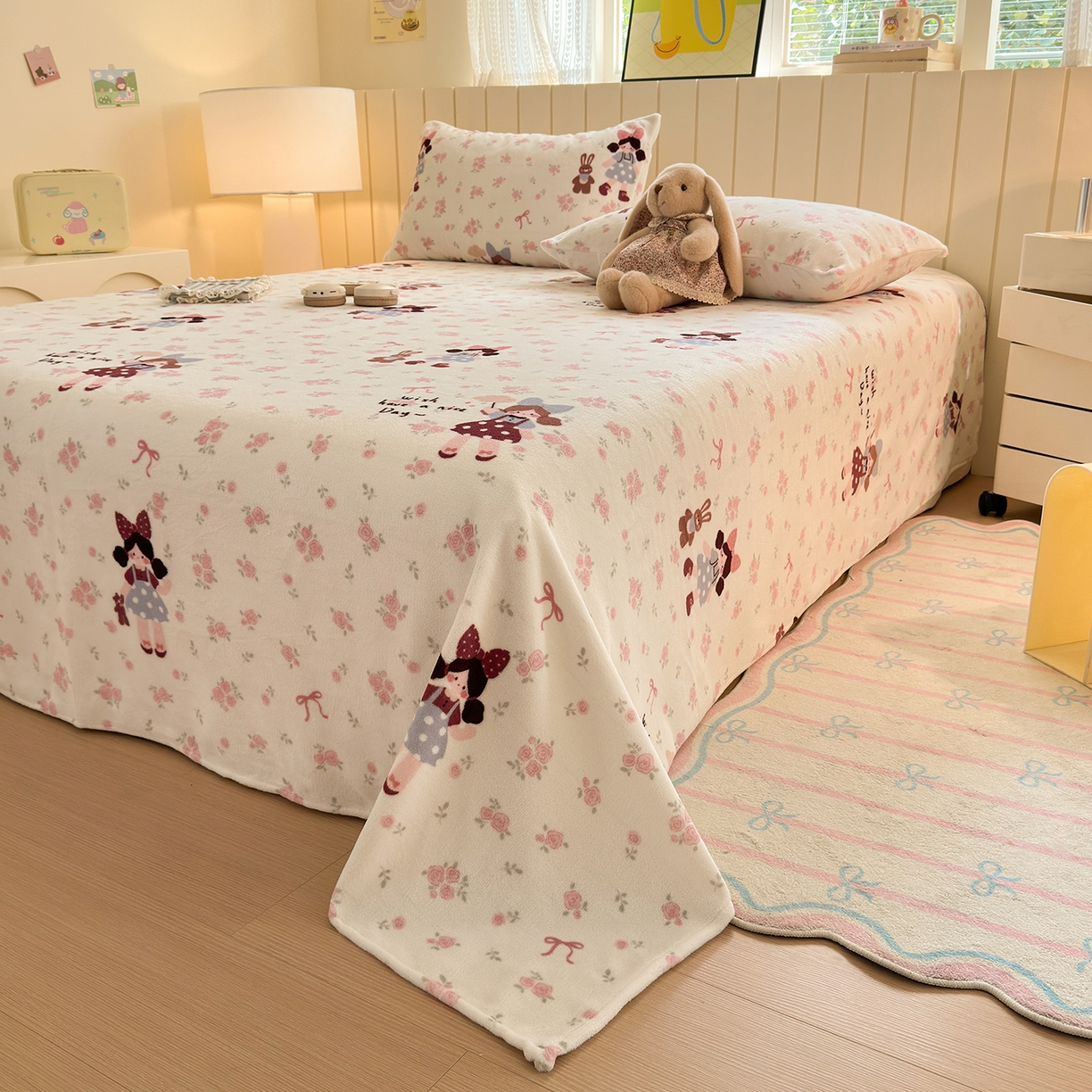 91家纺网 家纺一手货源 找家纺 丽美人家纺 2025新款小版印花牛奶绒床单单床单床单单件 玫瑰女孩