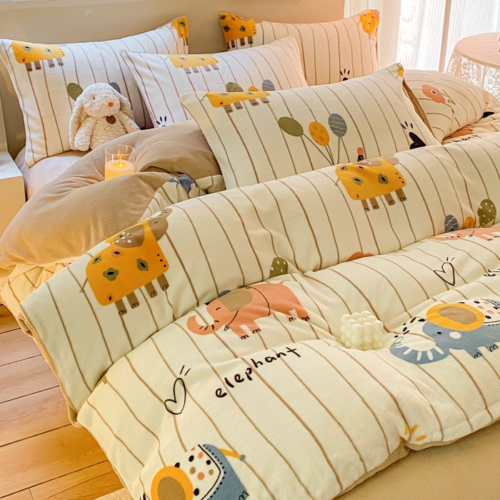 91家纺网 家纺一手货源 找家纺 斯卡诺家纺 2025小清新加厚高克重牛奶绒四件套网红直播爆款 气球小象