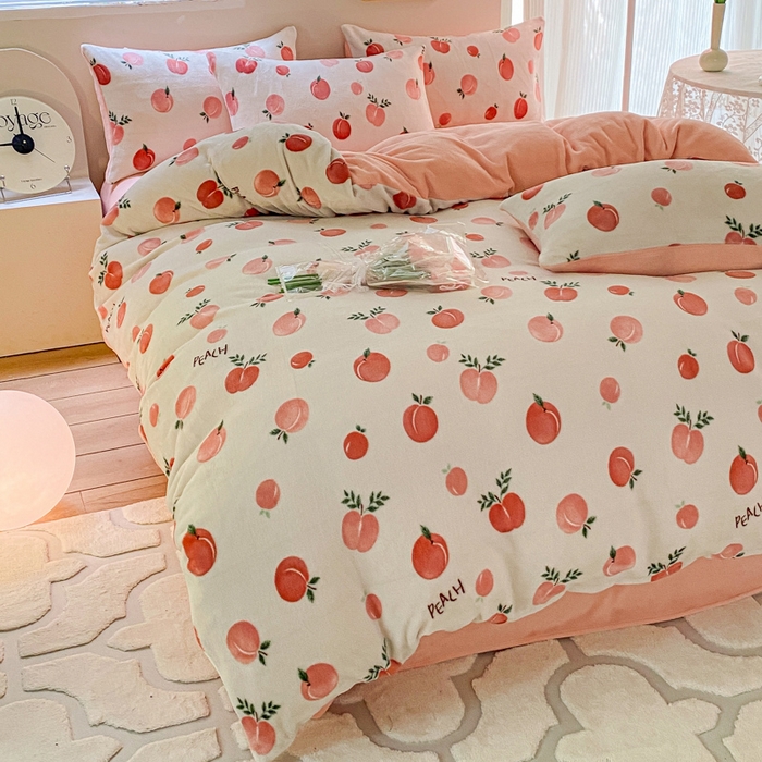 91家纺网 家纺一手货源 找家纺 斯卡诺家纺 2025小清新加厚高克重牛奶绒四件套网红直播爆款 水果