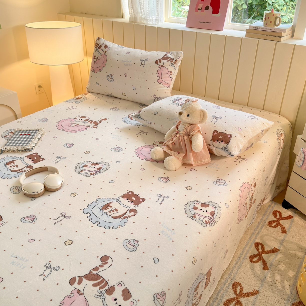 91家纺网 家纺一手货源 找家纺 丽美人家纺 2025新款小版印花牛奶绒床单单床单床单单件 奶萌小猫