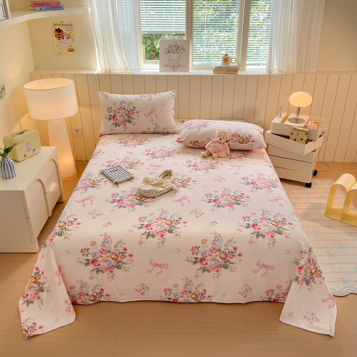 91家纺网 家纺一手货源 找家纺 丽美人家纺 2025新款小版印花牛奶绒床单单床单床单单件 山茶花语-粉