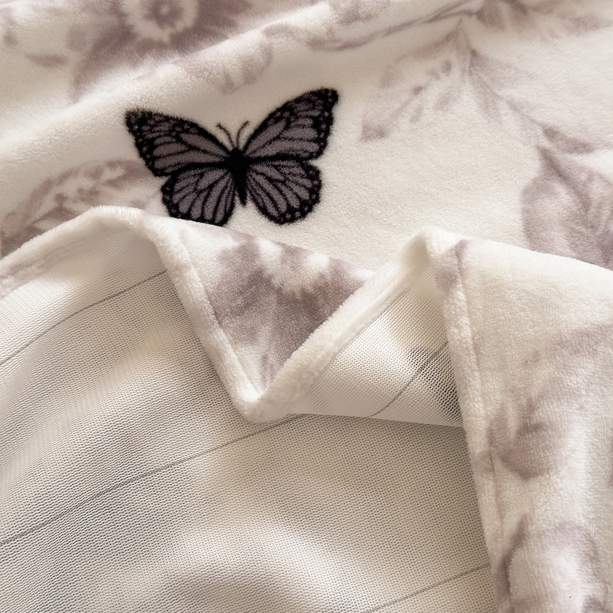 91家纺网 家纺一手货源 找家纺 丽美人家纺 2025新款小版印花牛奶绒床单单床单床单单件 水墨花蝴蝶